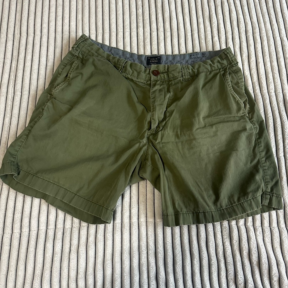J. Crew Men's Flat Front Shorts in Olive Green